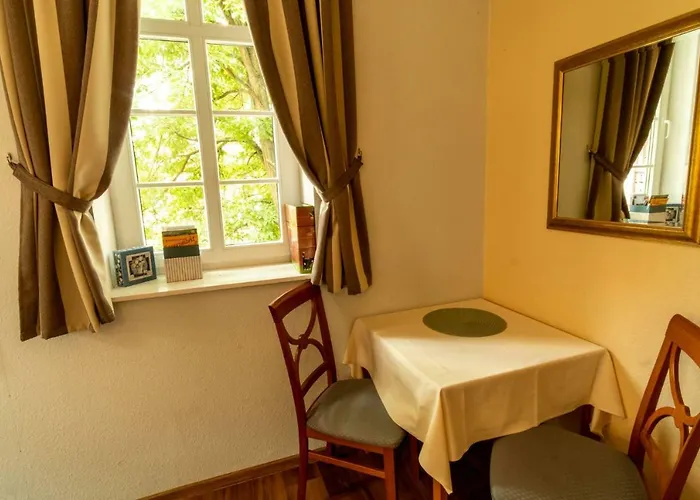 Gutshaus Von Bismarck * An der Schmucke